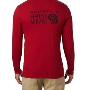 Men’s mountain hardware graphic long sleeve tee